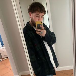 Meet your Posher, Christian